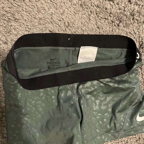 Nike pro